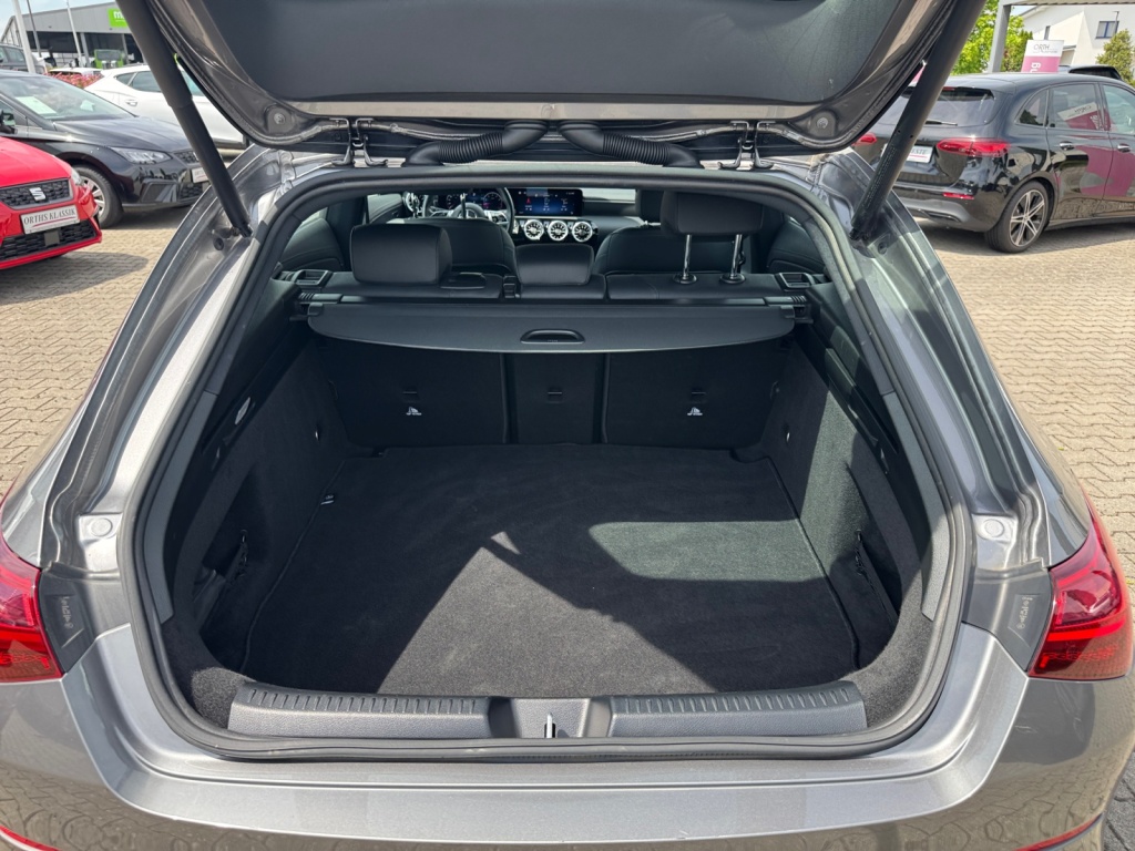 CLA 200 SB LEDER+SHZ+NAVI+LED+KEYLESS+PDC+RFK LM