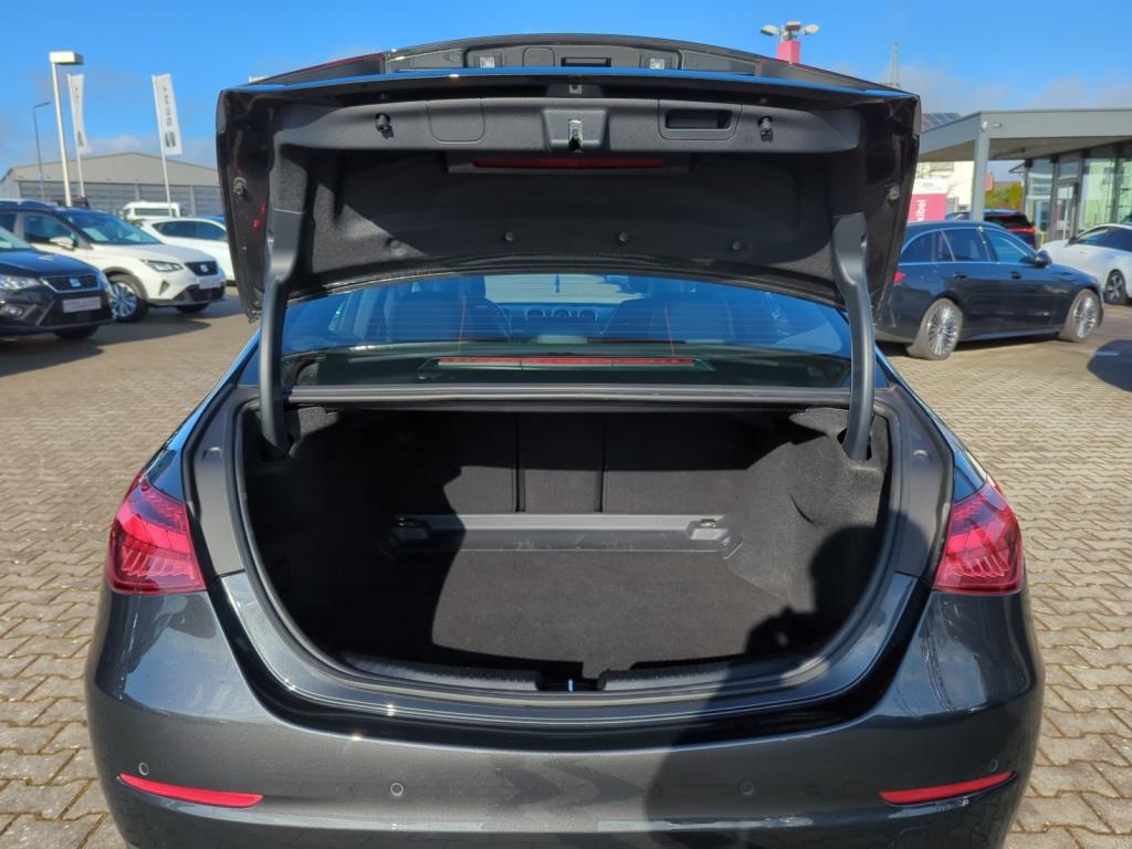C 220 d  +LED+TOTW+VKZ+KAMERA+MBUX+NAVI