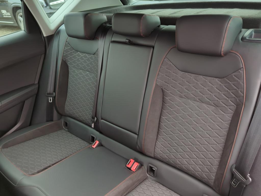Ateca FR-Line 2.0 TDI 4Drive +VOLL-LED+KAMERA+KEYLESS+NAVI+SITZH