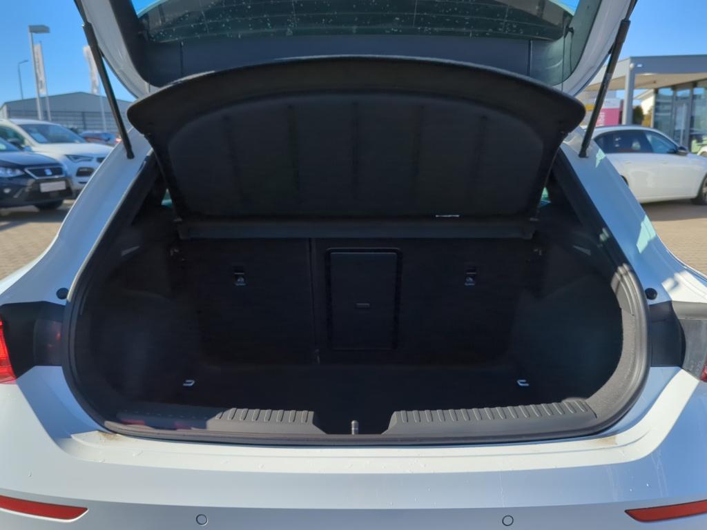 Leon VZ 2.0 TSI +MATRIX-LED+PANO+ACC+VKZ+KAMERA