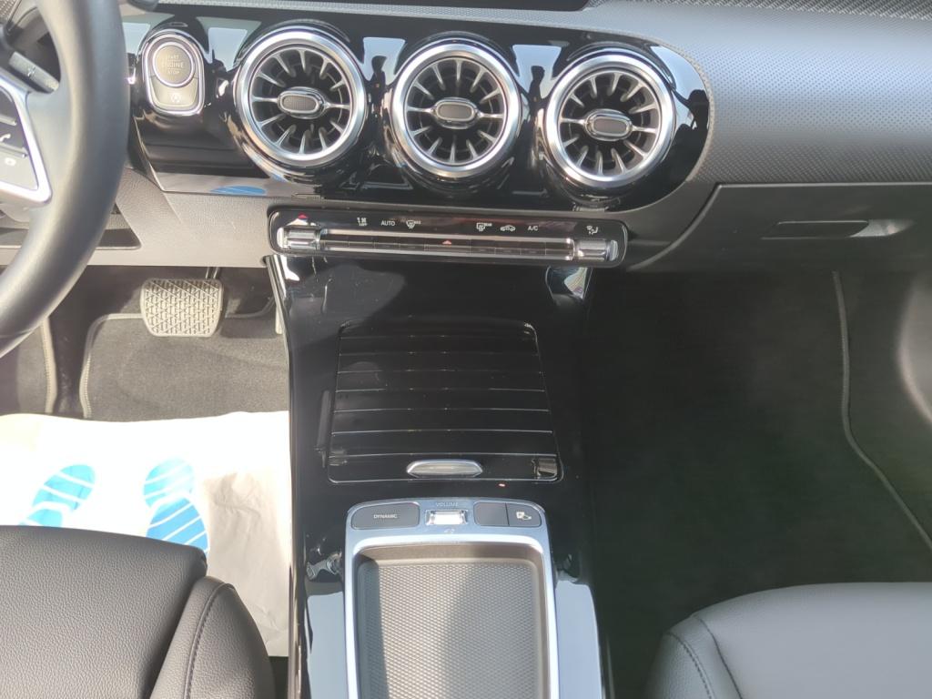 CLA 200 SB LM Navi PDC KeyLess el.Heck SHZ LED