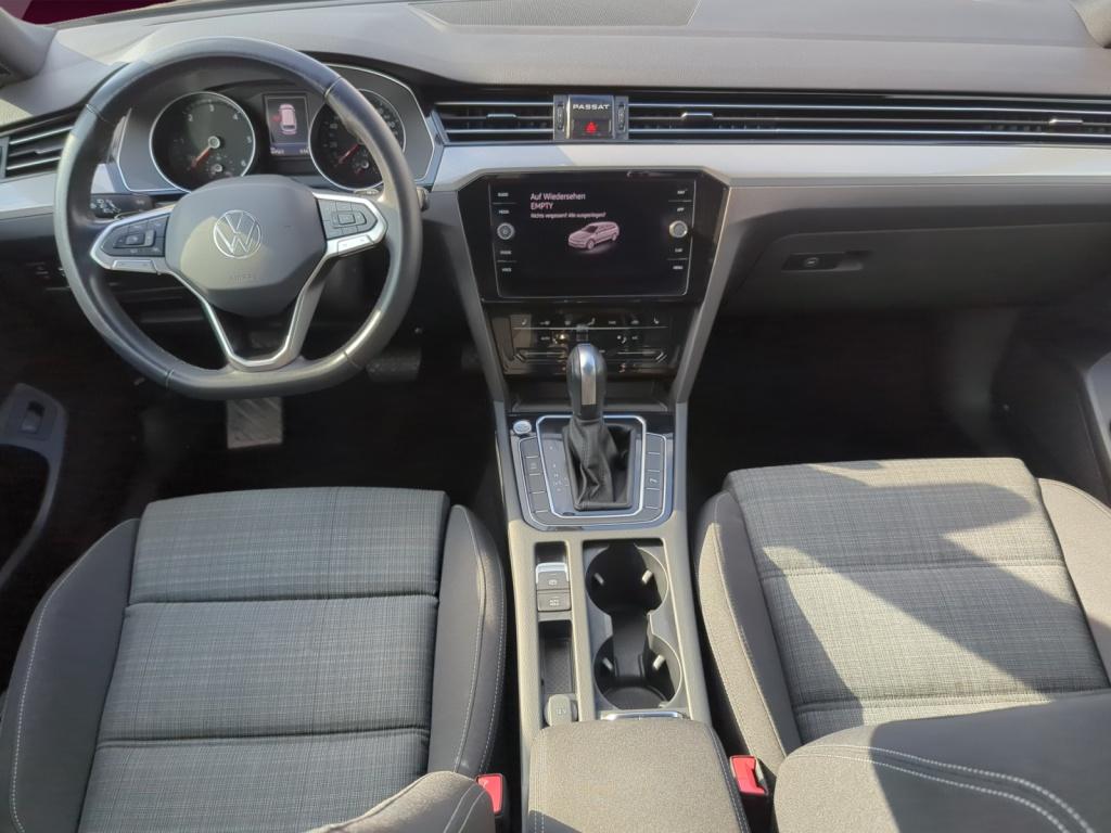 Passat Variant 2.0 TDI DSG SHZ+NAVI+ACC+LED+AHK