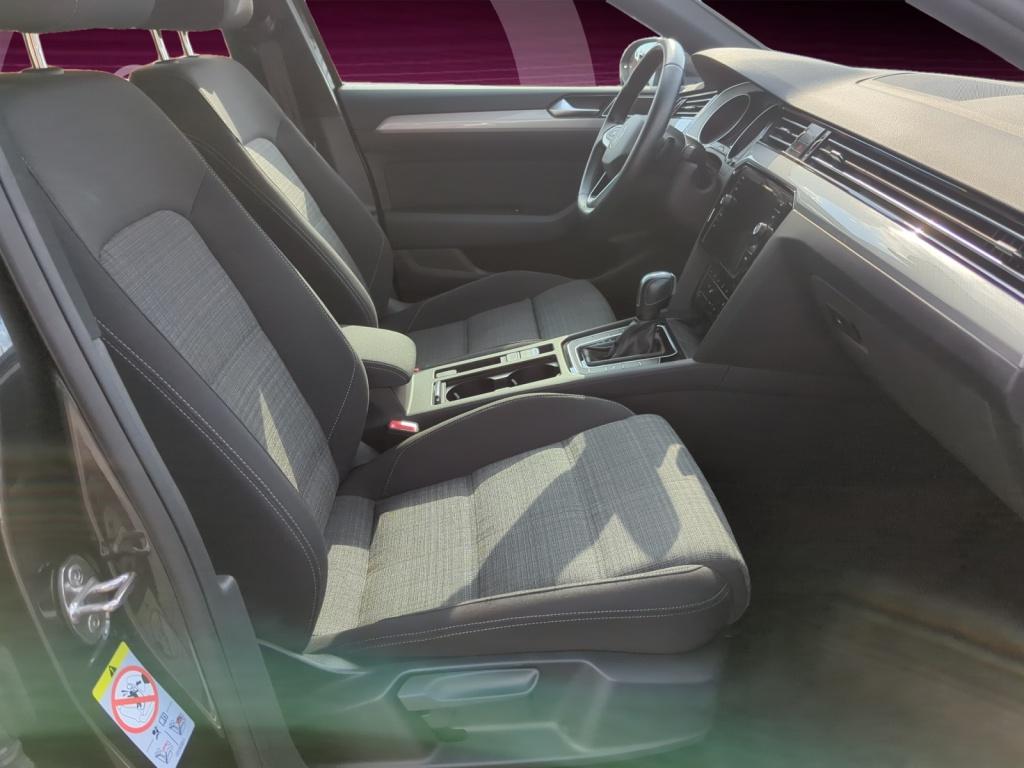 Passat Variant 2.0 TDI DSG SHZ+NAVI+ACC+LED+AHK