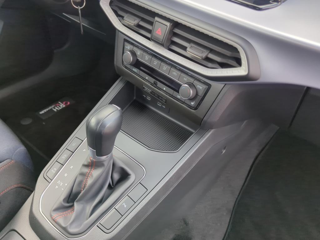 Ibiza 1.0 TSI FR DSG+LED+SHZ+NAVI+SPURPAKET+PDC