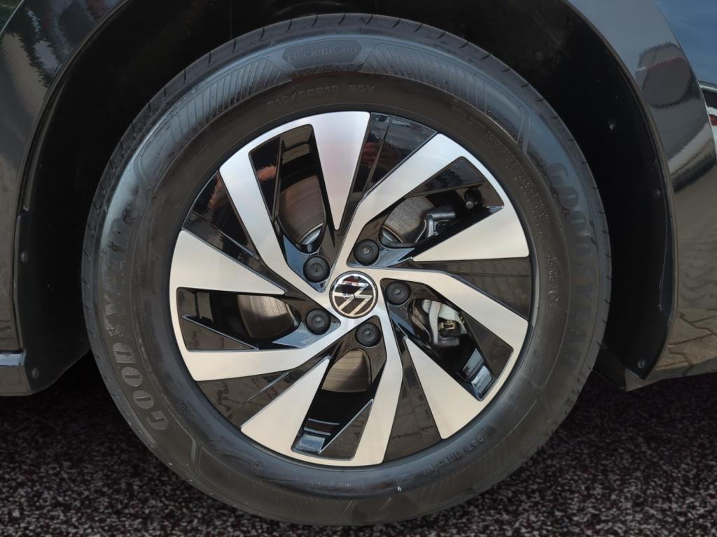 Passat 1.5 eTSI Business+NAVI+SHZ+LED+AHK ACC