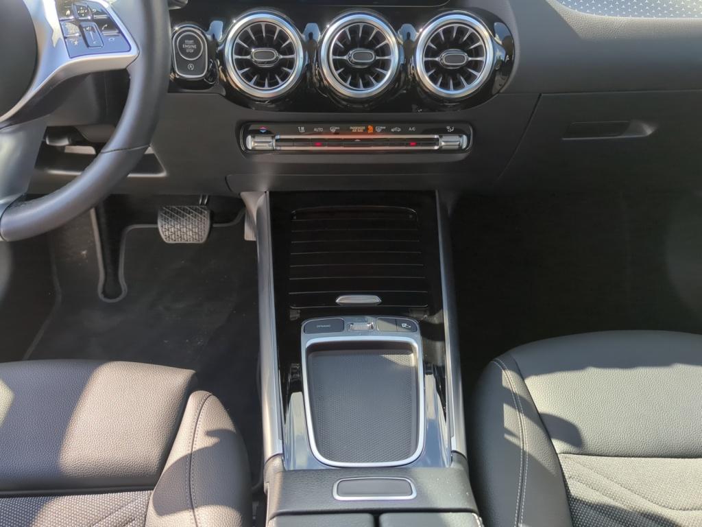 B 200 AUT Progressive LED+NAVI+SHZ+PDC+KEYLESS