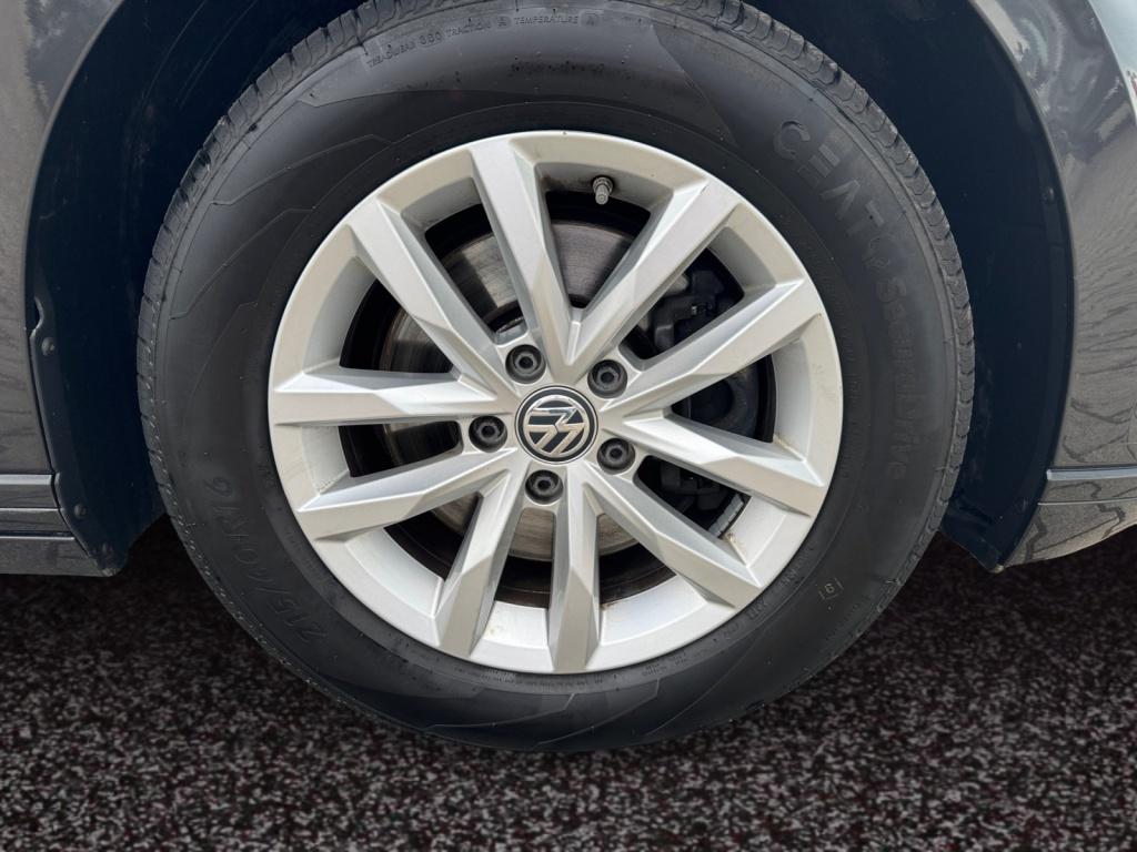 Passat Variant 2.0 TDI DSG+AHK+NAVI+ACC+LED+APP