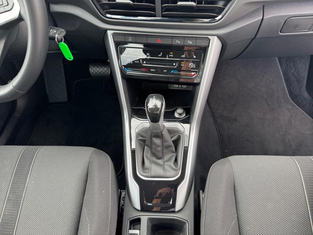 T-Roc 1. 5TSI Life DSG+NAVI+SHZ+AHK+SPUR+LED+KAM
