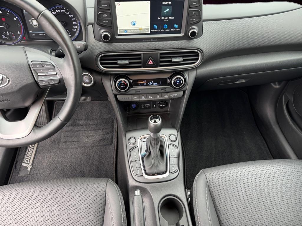 Kona 1.6 T-GDI Premium 4WD SHZ+NAVI+1.HD+KRELL