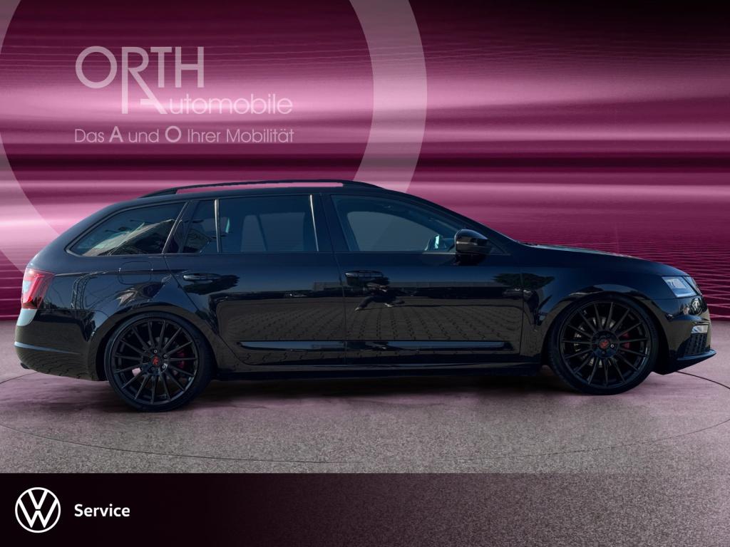 Octavia Combi 2.0 TDI RS NAVI+LED+AHK+ST-HZG LM