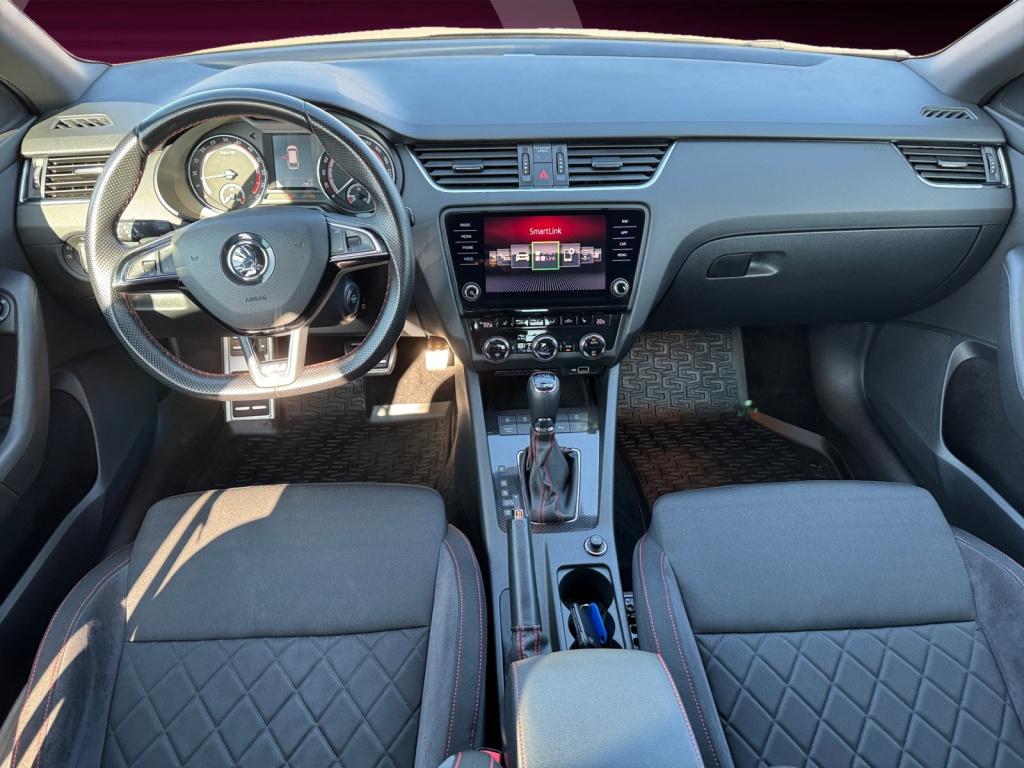 Octavia Combi 2.0 TDI RS NAVI+LED+AHK+ST-HZG LM