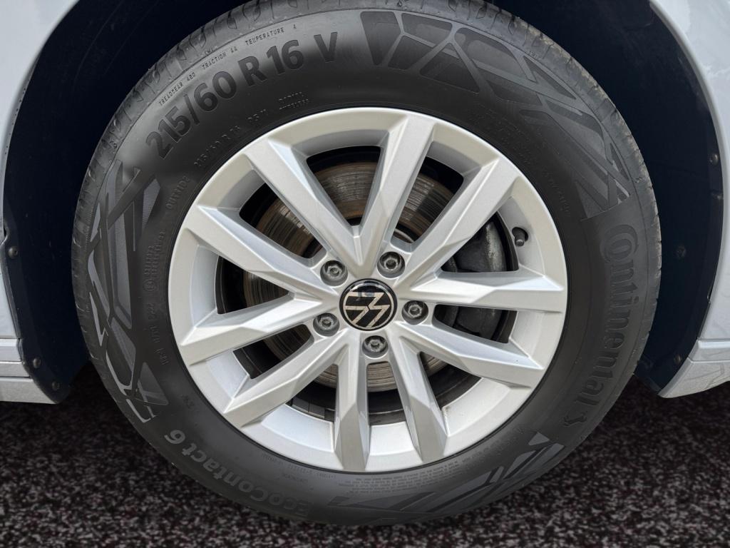 Passat Variant 2.0TDI DSG+NAVI+SHZ+PDC+ACC+KAM