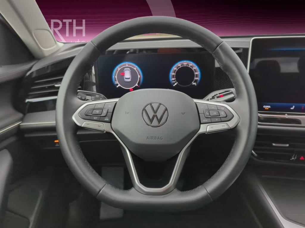 Passat 2.0TDI Business AHK+NAVI+IQDRIVE+SHZ+ACC