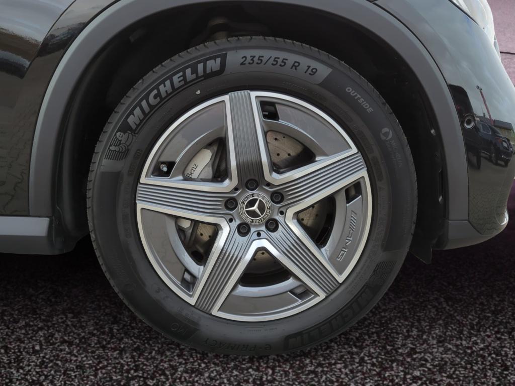 GLC 220 d 4M AMG+NAVI+AHK+LED+RFK+SPUR+DISTANCE