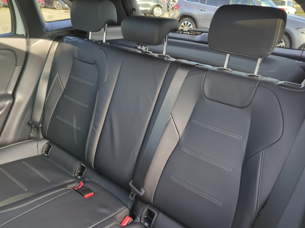 GLA 200 AMG+PANO+NAVI+KEYLESS+AHK+PDC+KAMERA LM