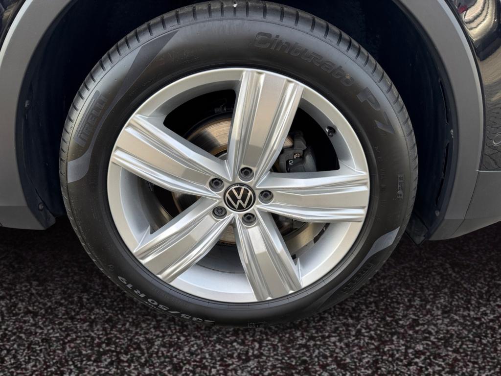 Tiguan 2.0TDI 4M DSG ST-HZG+SHZ+NAVI+AHK+ACC+IQ