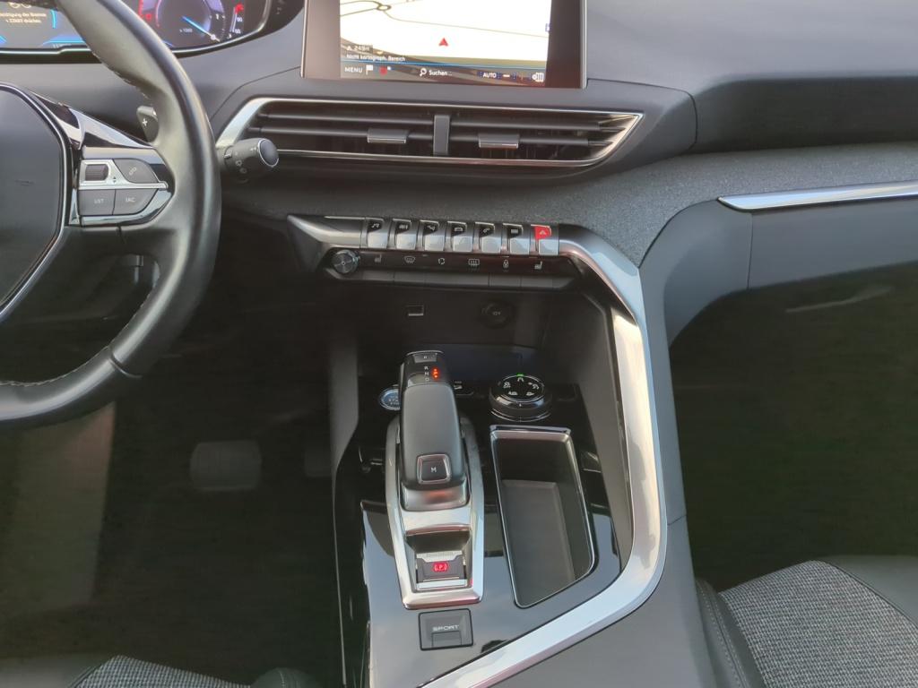 3008 2.0 BlueHDi 180AUT Allure NAVI+LED+SHZ+KAM