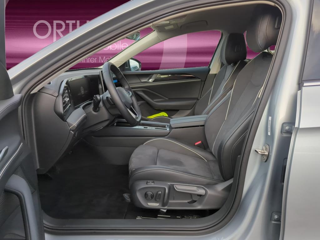 Passat Business 2.0TDI DSG+NAVI+ACC+LED+AHK+360°