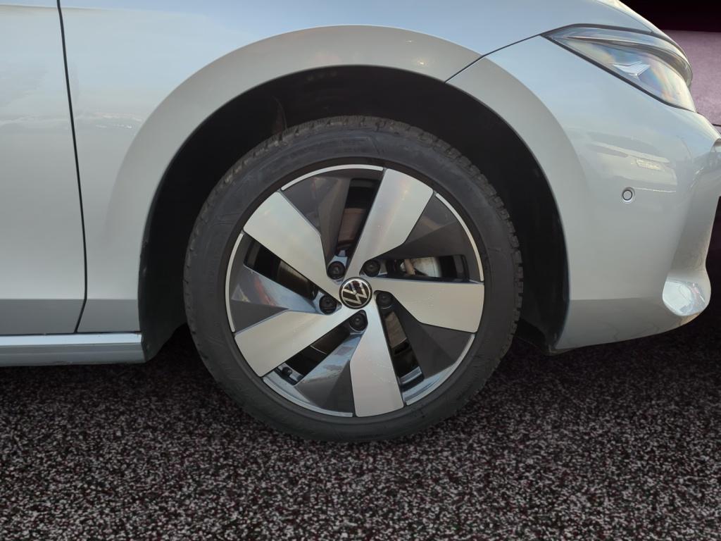 Passat Business 2.0TDI DSG+NAVI+ACC+LED+AHK+360°