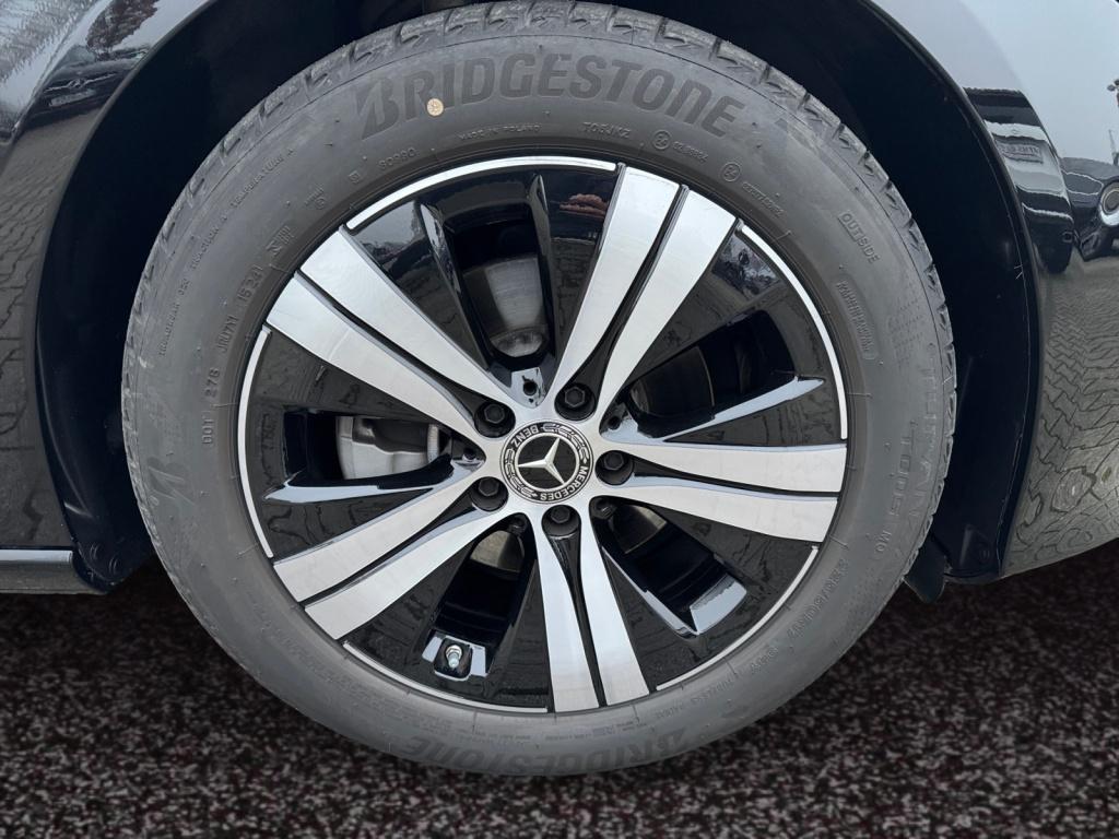 C 180 Avantgarde NAVI+SHZ+LED+SPUR+PARK+KEYLESS