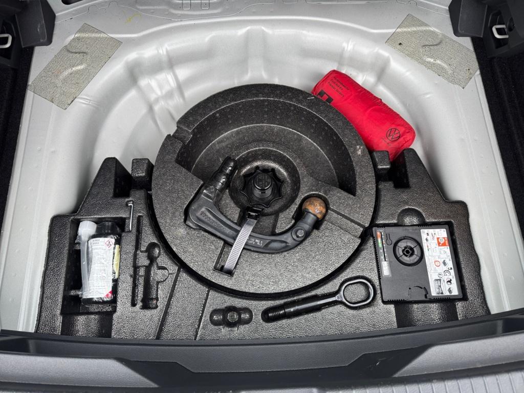 T-Roc LIFE 1.5 TSI DSG+NAVI+DAB+SHZ+AHK+PDC+LED