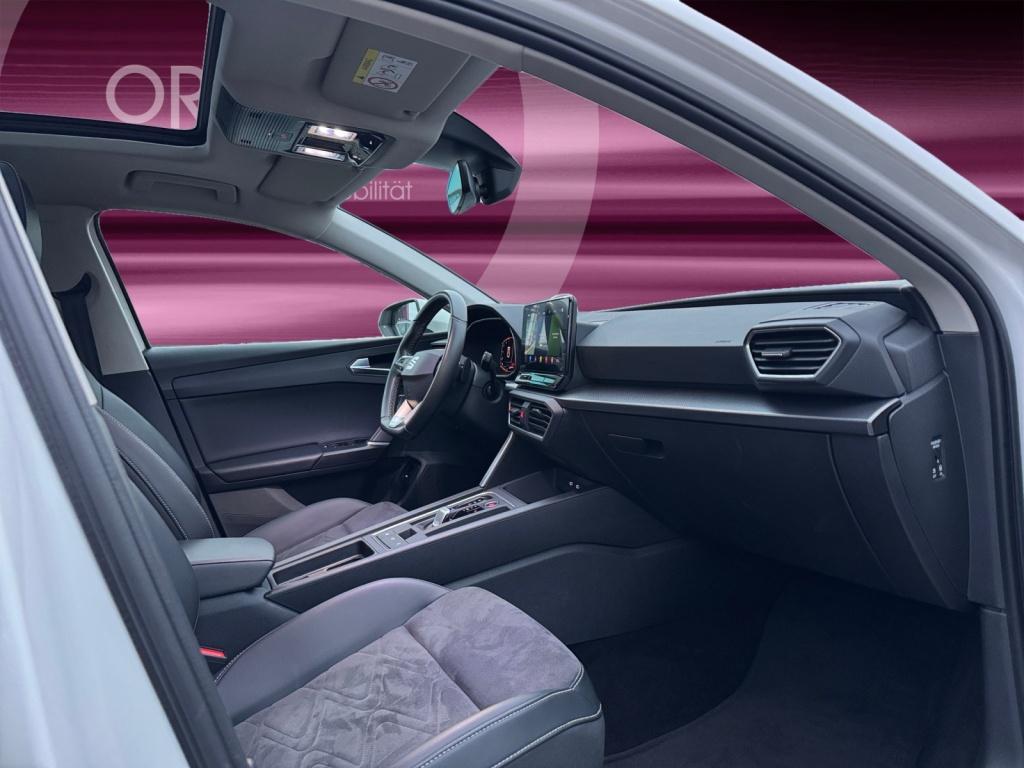 Leon SP 2.0 TDI AUT+NAVI+BEATS+PANO+LED+SHZ+RFK