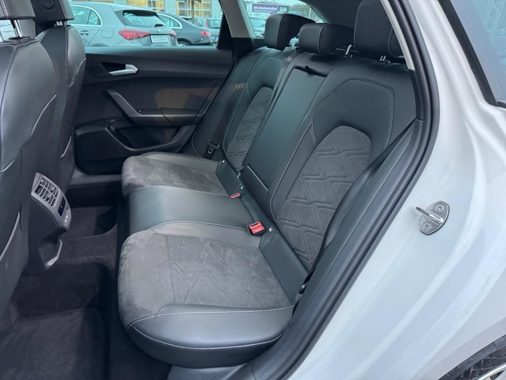 Leon SP 2.0 TDI AUT+NAVI+BEATS+PANO+LED+SHZ+RFK