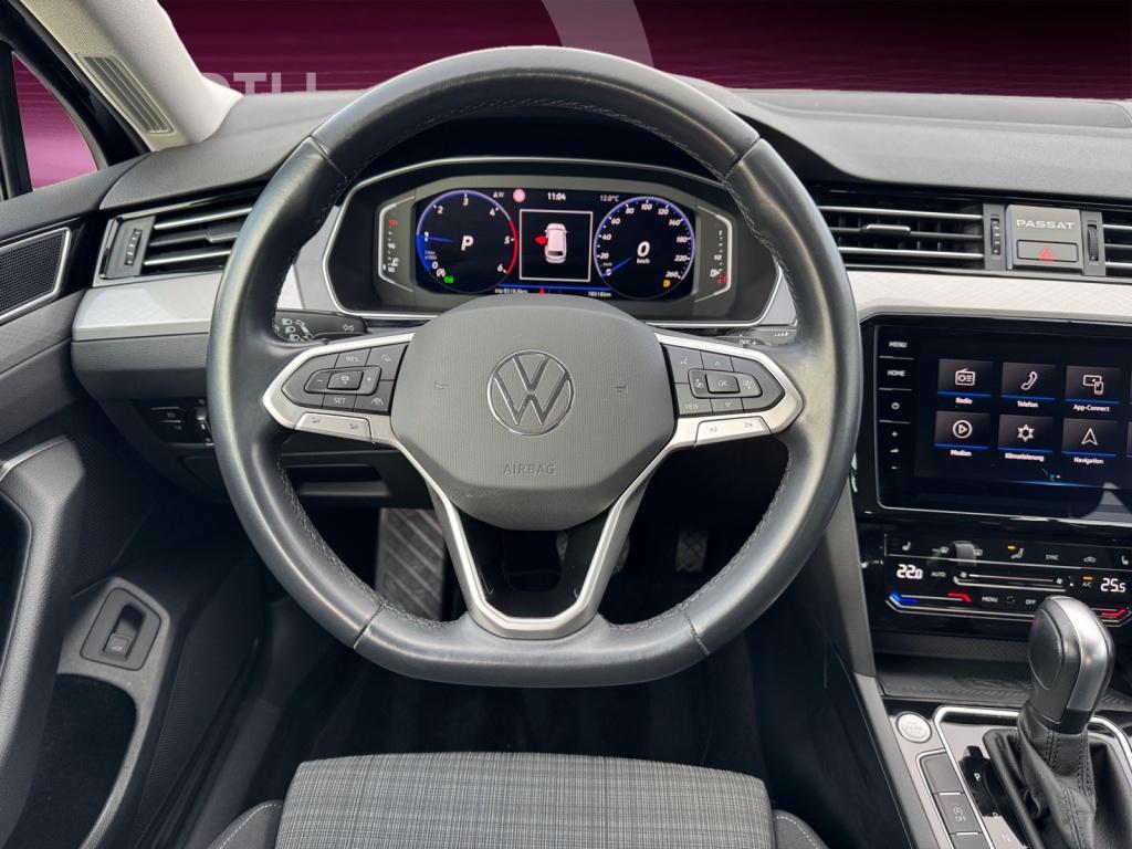 Passat Variant 2.0 TDI DSG+NAVI+SHZ+AHK+LED+RFK