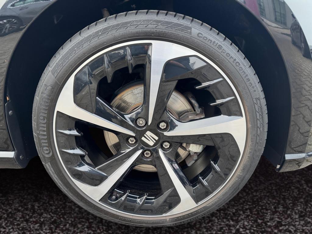 Ibiza 1.0TSI FR NAVI+DAB+SHZ+PDC+LED+KAMERA+18