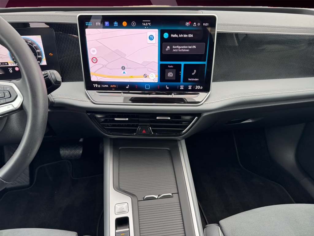 Passat 1.5 eTSI Business NAVI+SHZ+ACC+LED+RFK LM