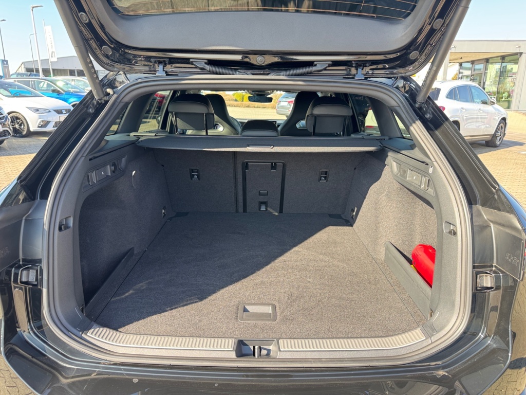 Passat 2.0 TDI R-Line NAVI+MATRIX+IQ-DRIVE+ACC