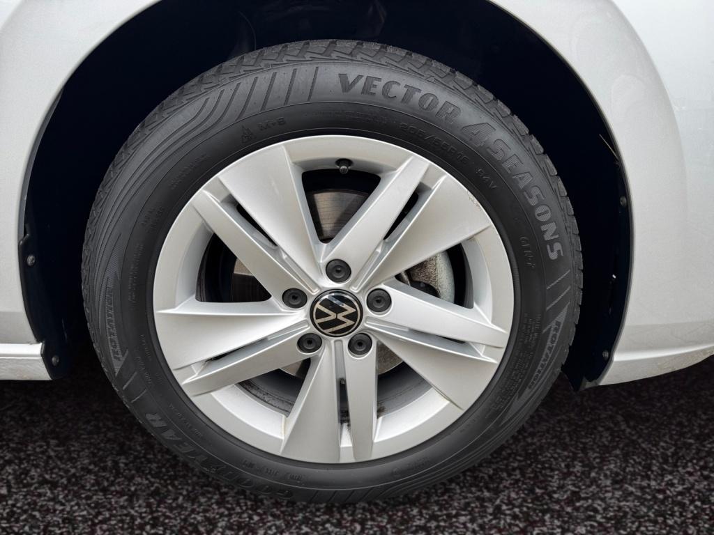 Golf VIII 1.5 eTSI Life DSG+AHK+ACC+NAVI+LED+PDC