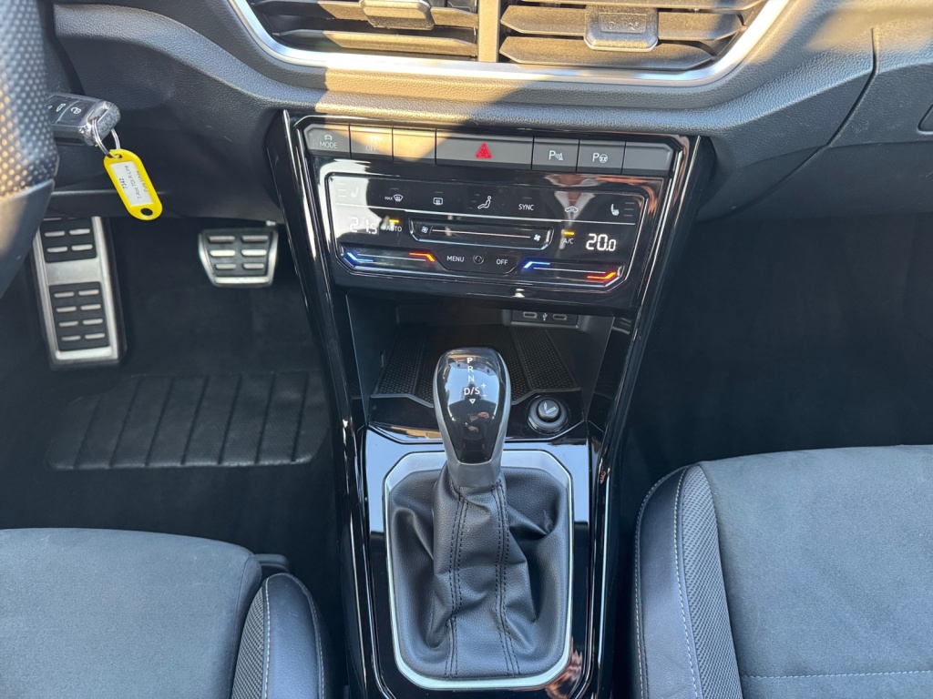 T-Roc 2.0 TDI R-Line+NAVI+SHZ+AHK+IQ-LED+KAMERA