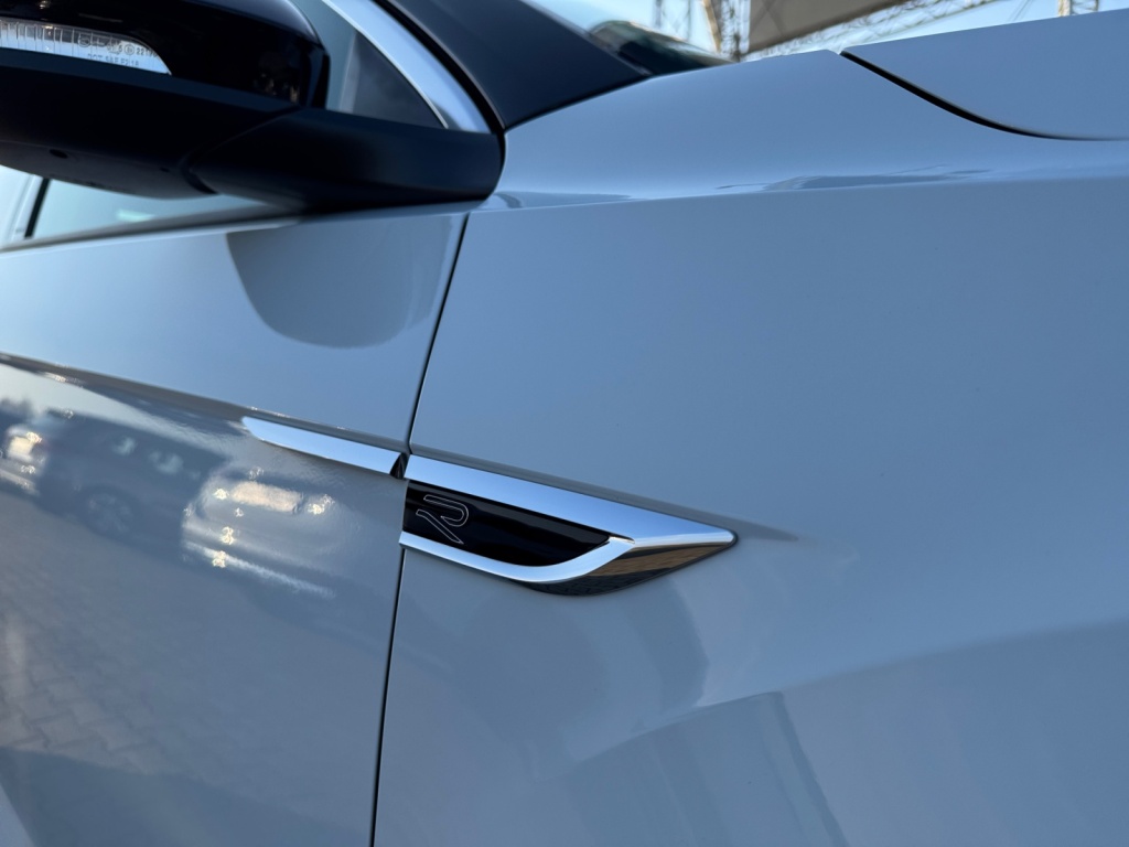 T-Roc 2.0 TDI R-Line+NAVI+SHZ+AHK+IQ-LED+KAMERA