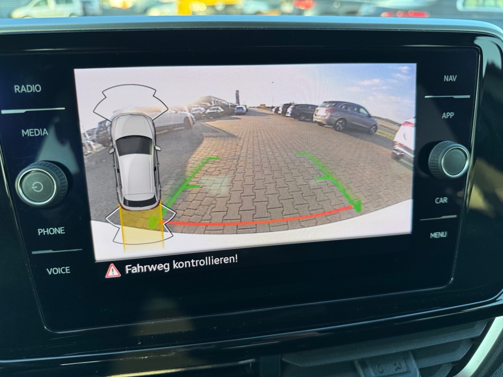 T-Roc 2.0 TDI R-Line+NAVI+SHZ+AHK+IQ-LED+KAMERA