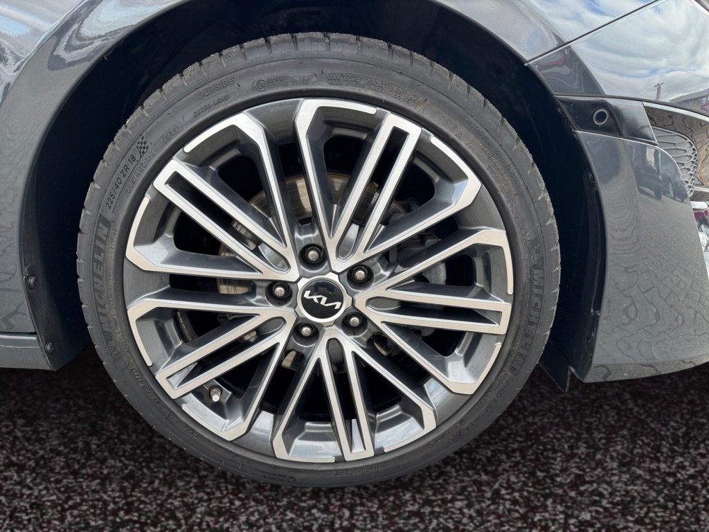 ceed 1.5 T-GDI GT Line DCT NAVI+SHZ+JBL+LED+RFK