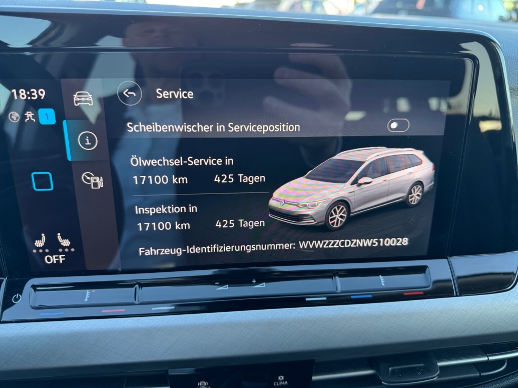 Golf VIII Variant LIFE 2.0 TDI DSG+NAVI+SHZ+LED