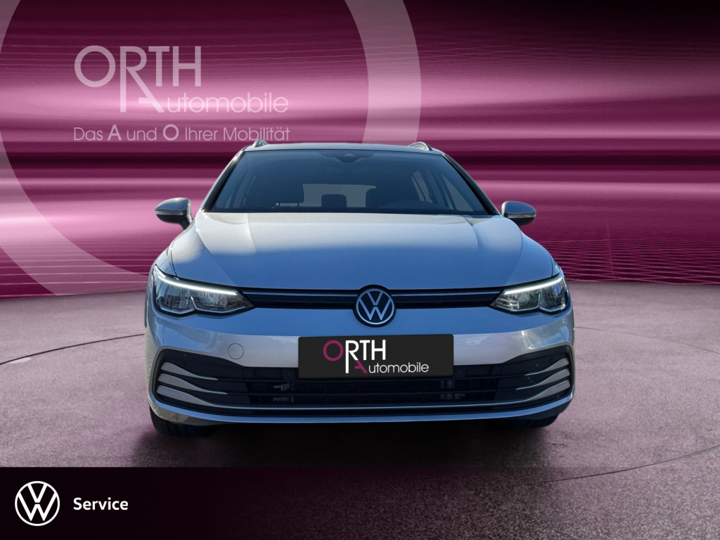 Golf VIII Variant LIFE 2.0 TDI DSG+NAVI+SHZ+LED
