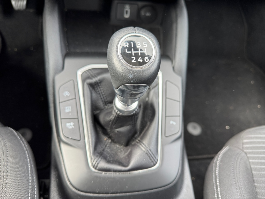 Focus 2.0 EcoBlue Titanium NAVI+CAR-PLAY+SHZ+LED