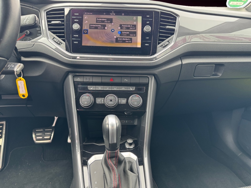 T-Roc 1.5 TSI Sport DSG+NAVI+ST-HZG+SHZ+AHK+PDC