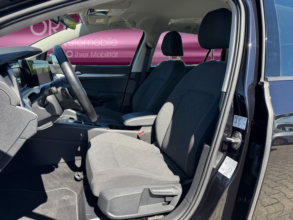 Golf VIII 1.5 eTSI Life AHK+NAVI+SHZ+ACC+LED ACC