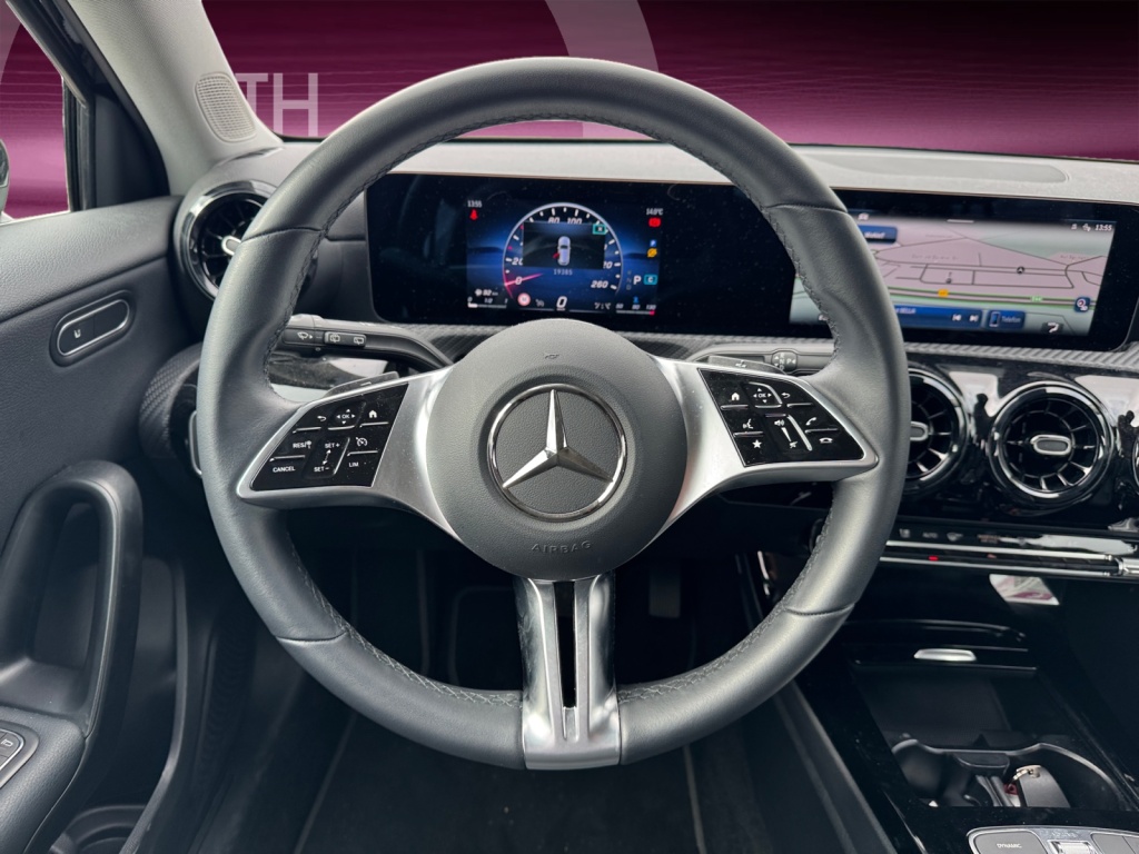 A 180 d 8-G DCT NAVI+KLIMA+SHZ+RFK+LED+SPUR+ALU