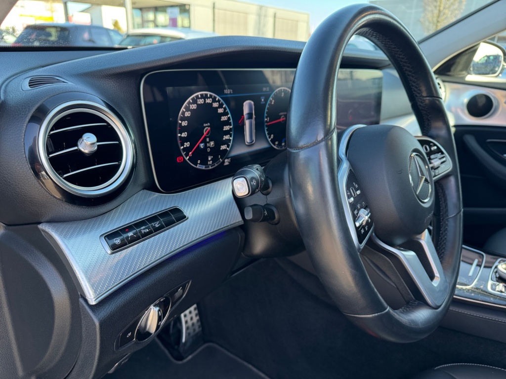 E 220 dT 4M All-Terrain HUD+STD-HZG+LED+AHK+ 360