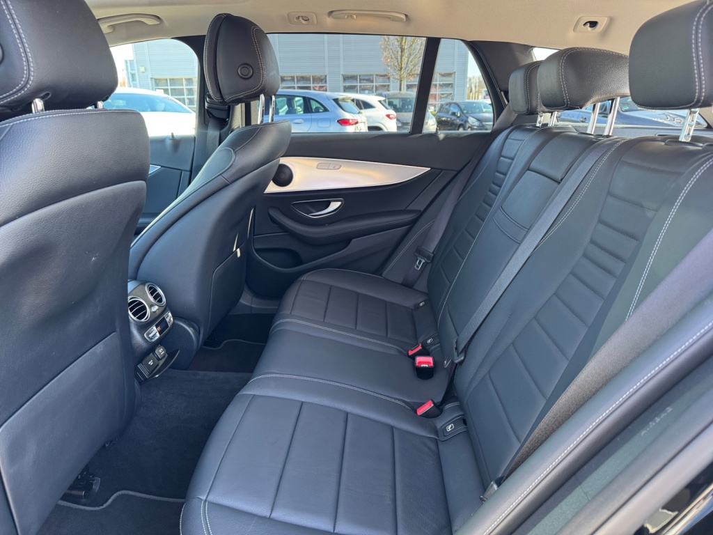 E 220 dT 4M All-Terrain HUD+STD-HZG+LED+AHK+ 360