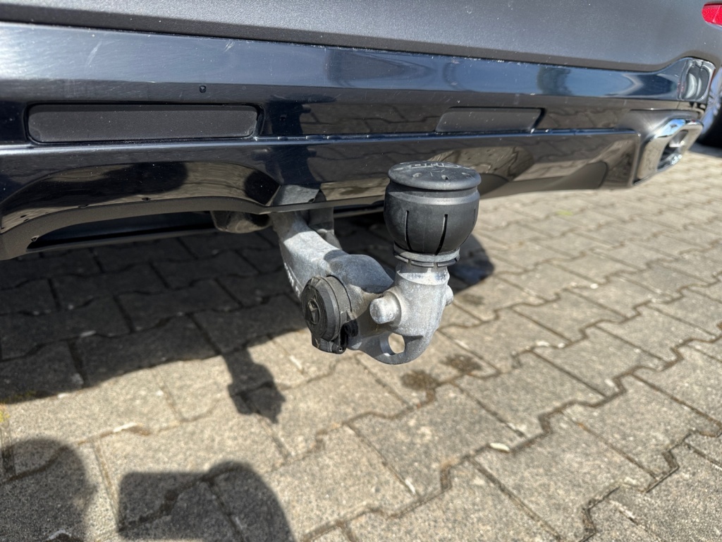 GLC 300 d 4MATIC AMG+NIGHT+NAVI+SHZ+AHK+RFK+LED