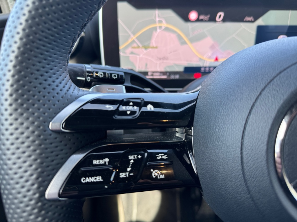 GLC 300 d 4MATIC AMG+NIGHT+NAVI+SHZ+AHK+RFK+LED