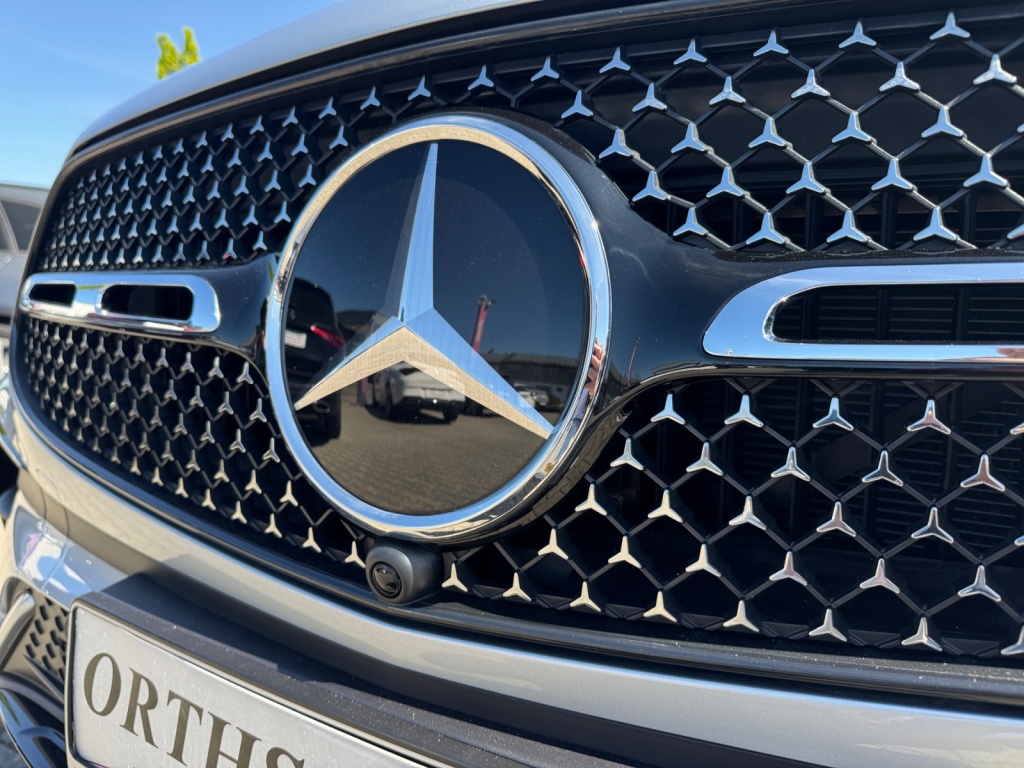 GLC 300 d 4M AMG+NIGHT+NAVI+SHZ+AHK+RFK+LED ACC