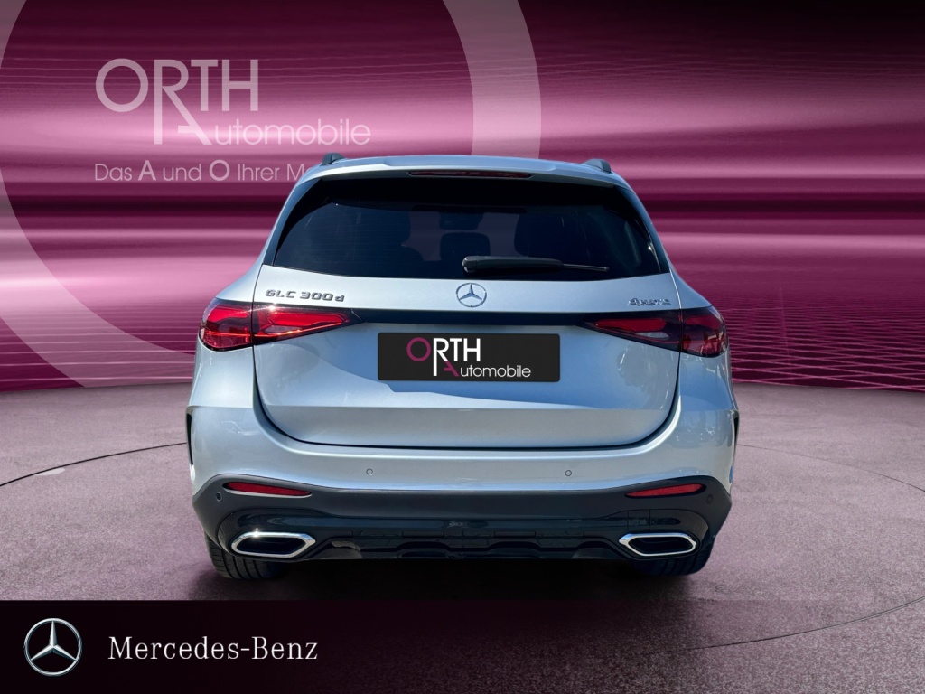 GLC 300 d 4M AMG+NIGHT+NAVI+SHZ+AHK+RFK+LED ACC