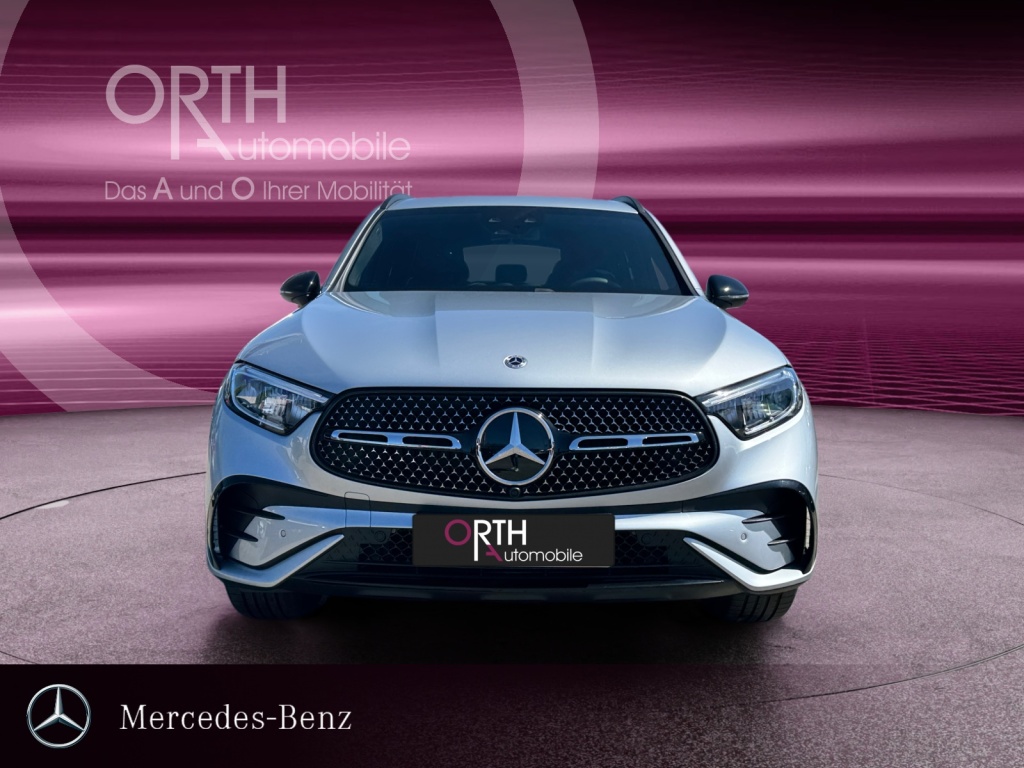 GLC 300 d 4M AMG+NIGHT+NAVI+SHZ+AHK+RFK+LED ACC