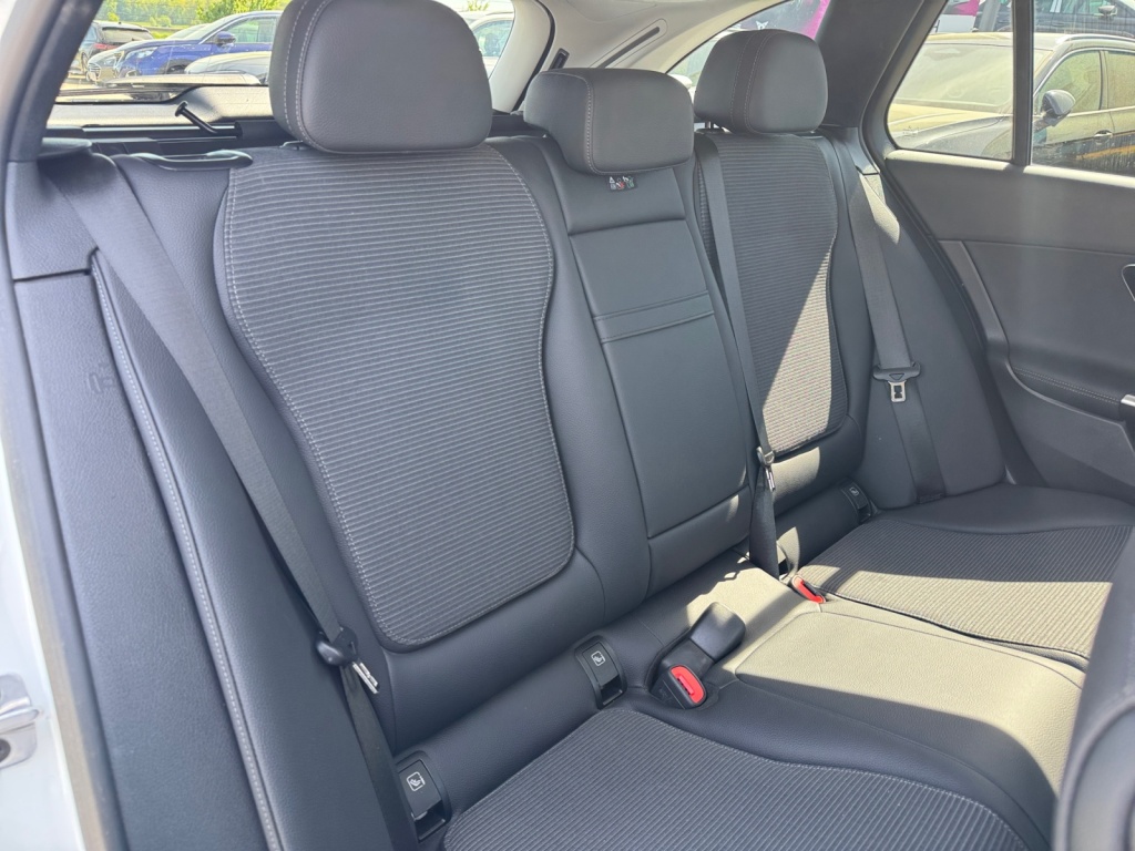 C 180 T-Modell 9G-Tronic NAVI+APPLE+SHZ+RFK+LED